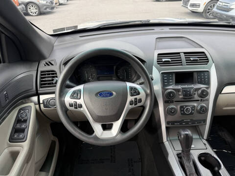 2015 Ford Explorer