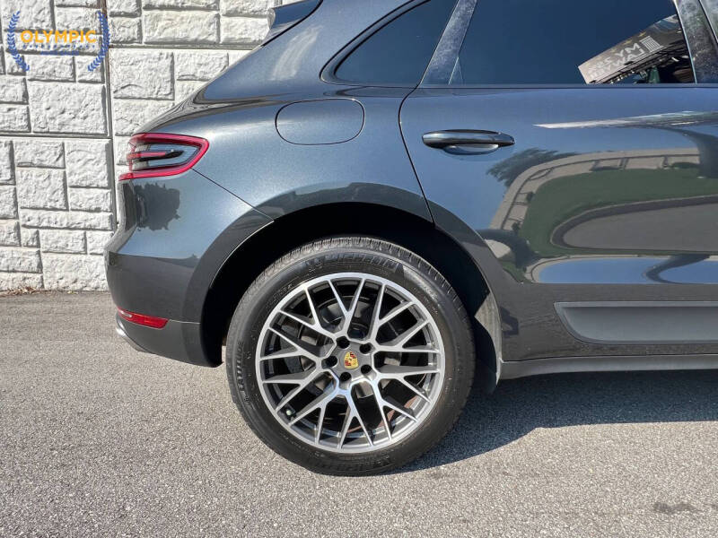 2018 Porsche Macan