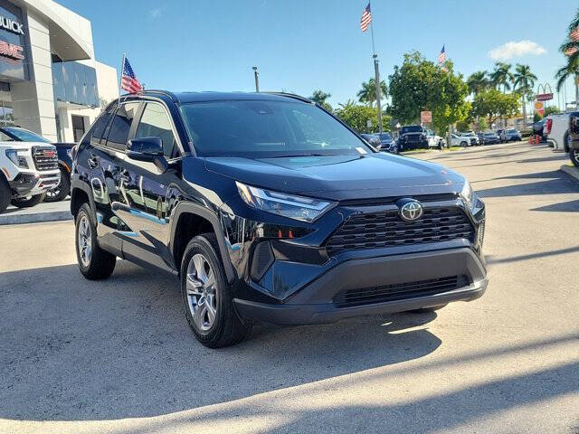 2023 Toyota RAV4 XLE
