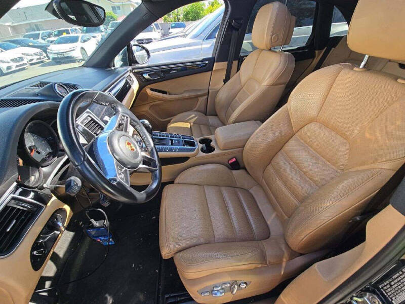 2018 Porsche Macan S