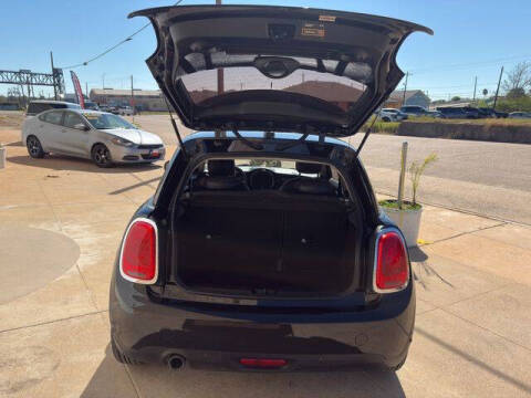 2017 MINI Hardtop 2 Door Cooper