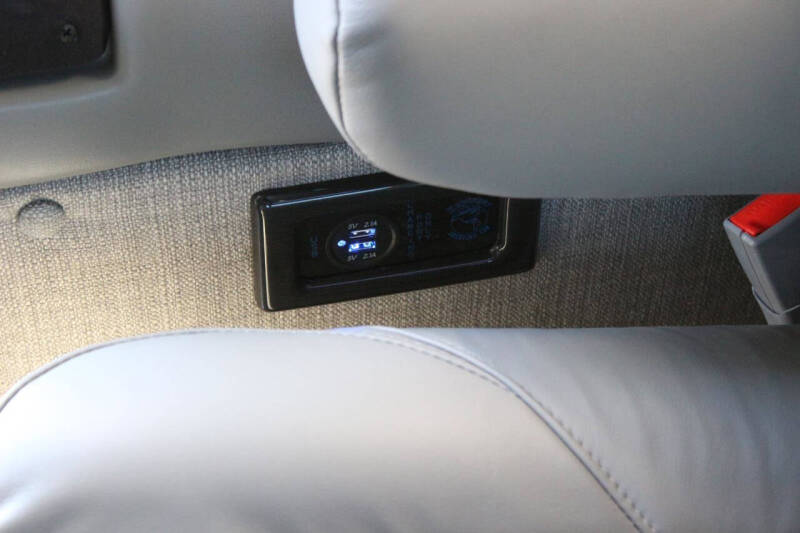 2025 Chevrolet Express 2500