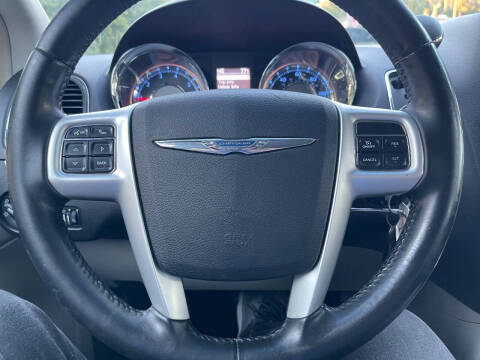 2014 Chrysler Town and Country Touring