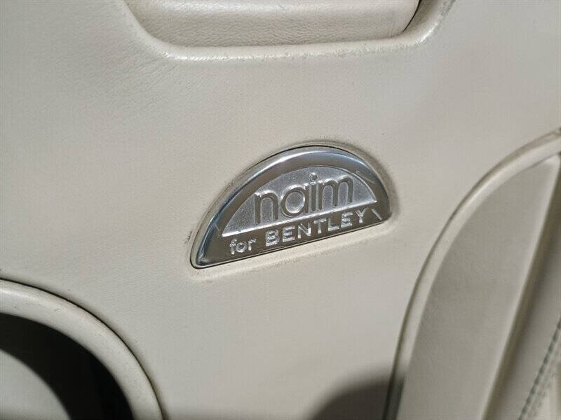 2010 Bentley Continental 28