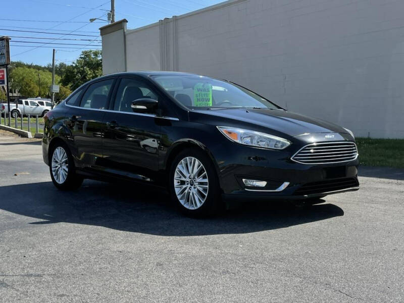 Used 2018 Ford Focus Titanium with VIN 1FADP3J24JL293907 for sale in Knoxville, TN