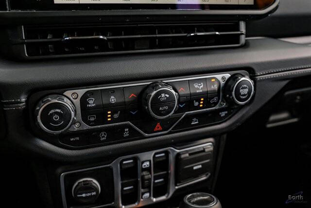 2024 Jeep Gladiator Sport