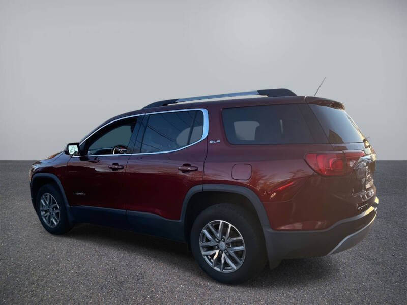 2017 GMC Acadia SLE-2