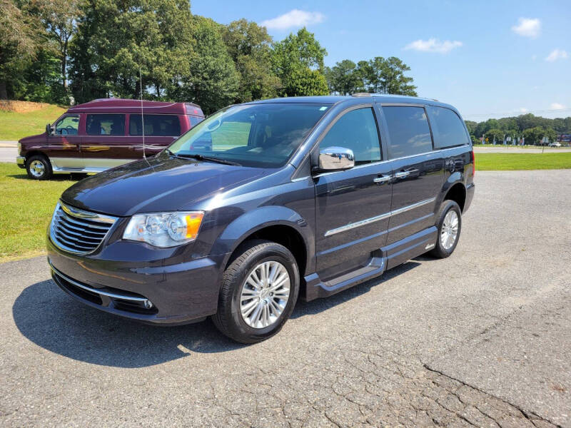 2014 Chrysler WHEELCHAIR VAN