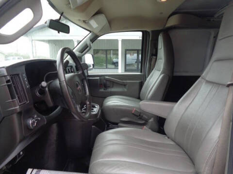 2023 GMC Savana 2500