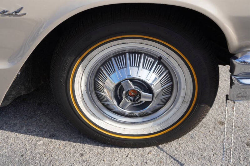 1964 Ford Thunderbird