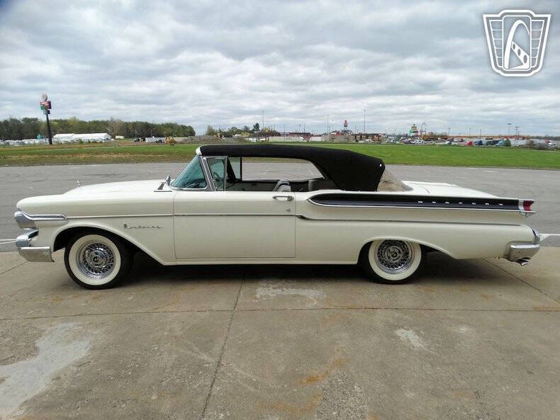 1957 Mercury Monterey