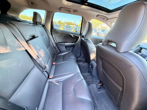 2016 Volvo XC60 T5 Premier