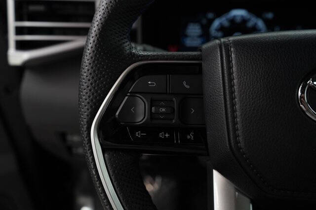 2024 Toyota Sequoia Platinum