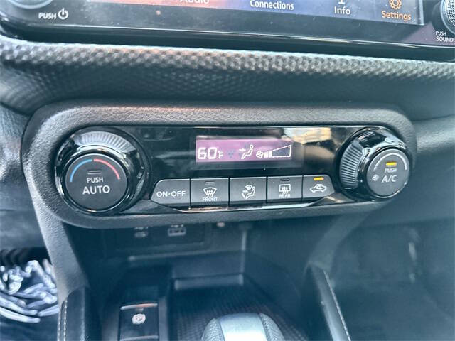 2022 Nissan Kicks SV