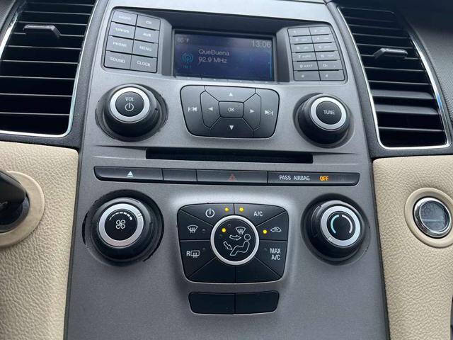 2016 Ford Taurus SE