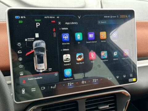 2025 VinFast VF8 Plus