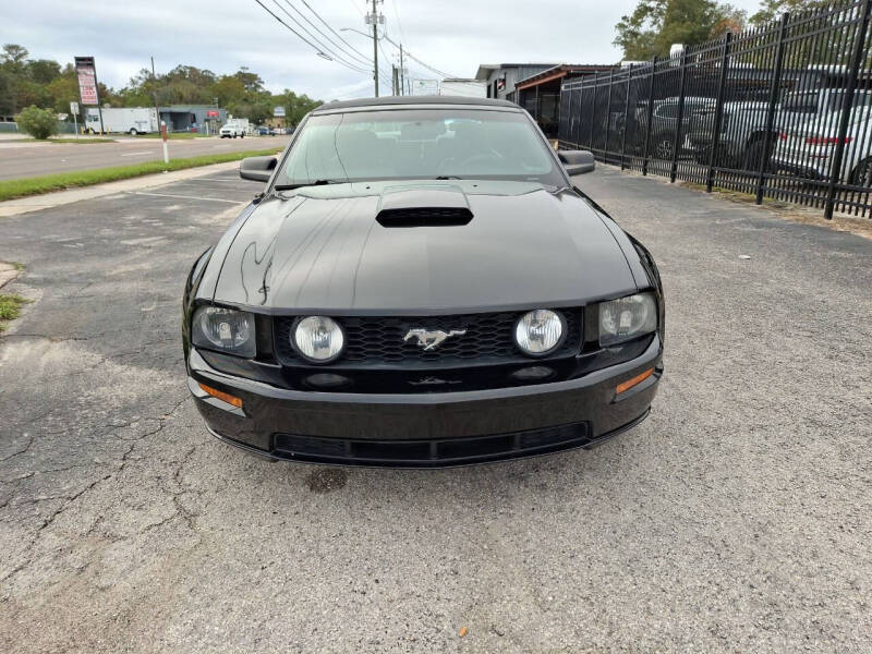 2009 Ford Mustang null photo 3