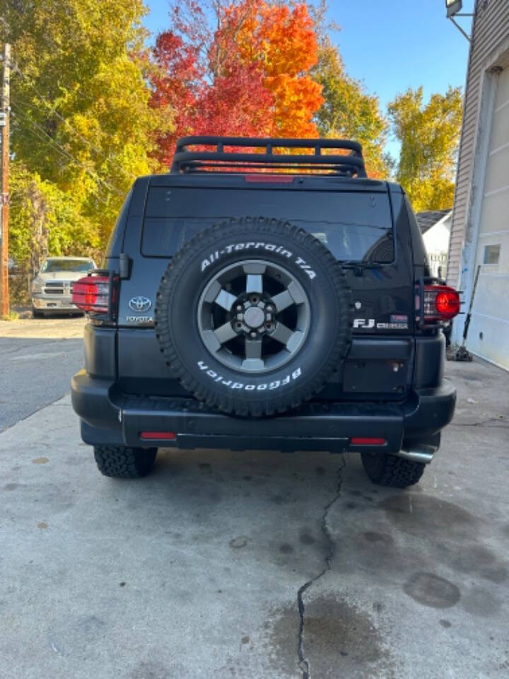 2007 Toyota FJ Cruiser for sale at JJ s Auto Sales and Repair in Manchester , NH