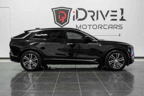 2024 Cadillac LYRIQ Luxury 2