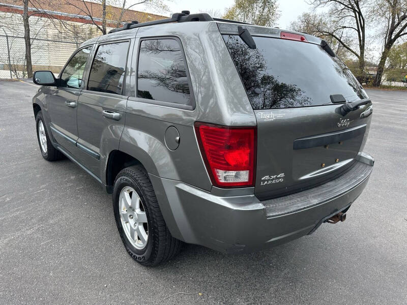 2008 Jeep Grand Cherokee Laredo photo 9