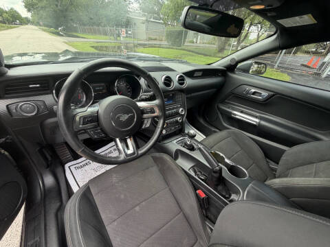 2017 Ford Mustang V6