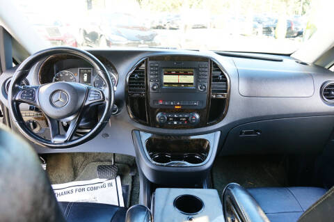 2016 Mercedes-Benz Metris Passenger