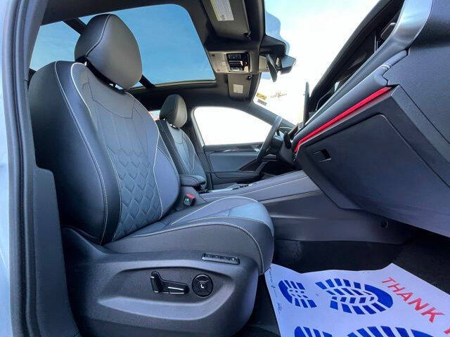 2025 Volkswagen Tiguan SEL R-Line 4Motion