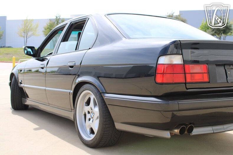 1991 BMW M5