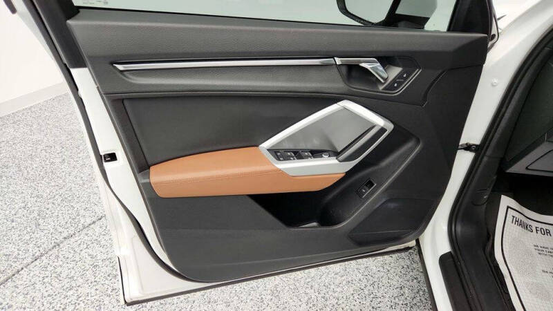 2020 Audi Q3 quattro Premium 45 TFSI