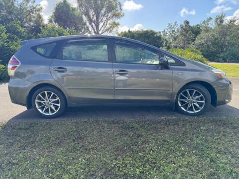 2015 Toyota Prius v Three