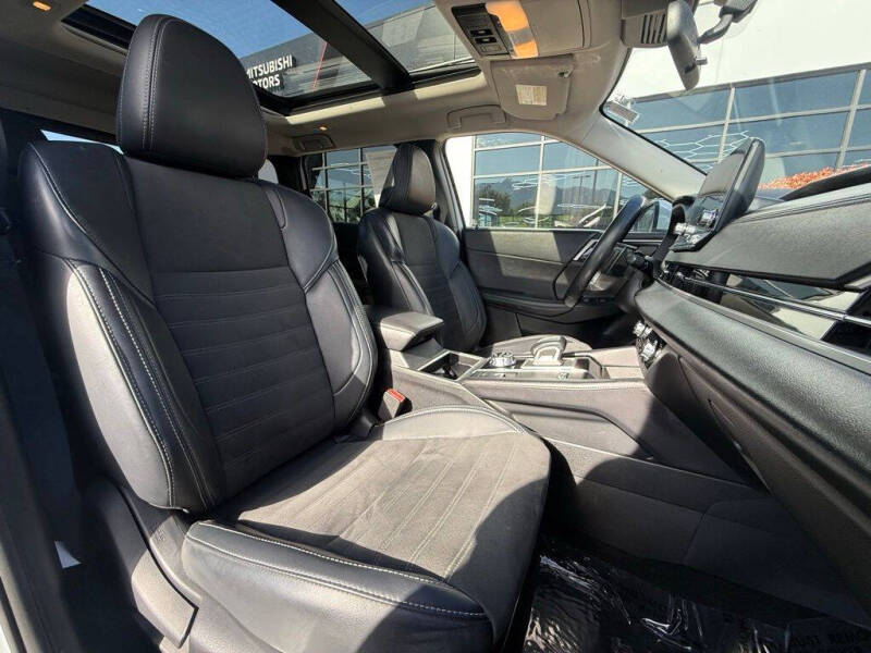 2024 Mitsubishi Outlander PHEV