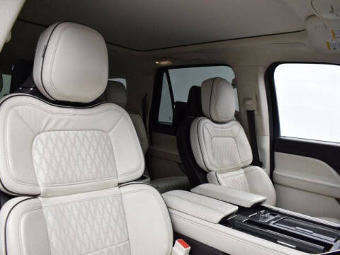 2023 Lincoln Navigator L Black Label