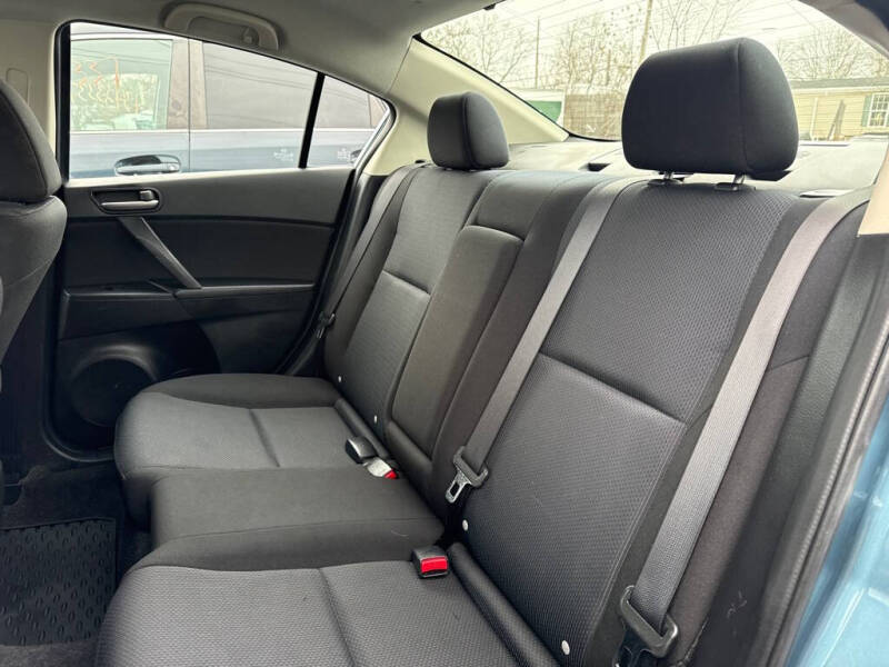 2011 Mazda MAZDA3 i Touring