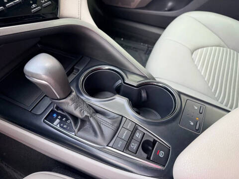 2019 Toyota Camry Hybrid