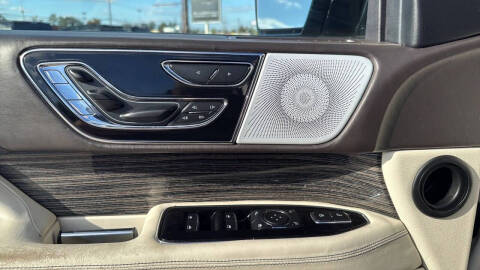 2018 Lincoln Navigator Black Label