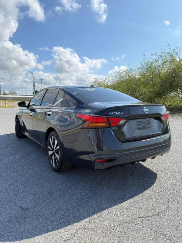 2021 Nissan Altima 2.5 SV