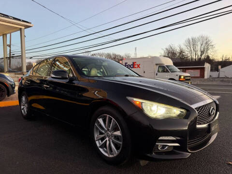 2015 Infiniti Q50 Premium