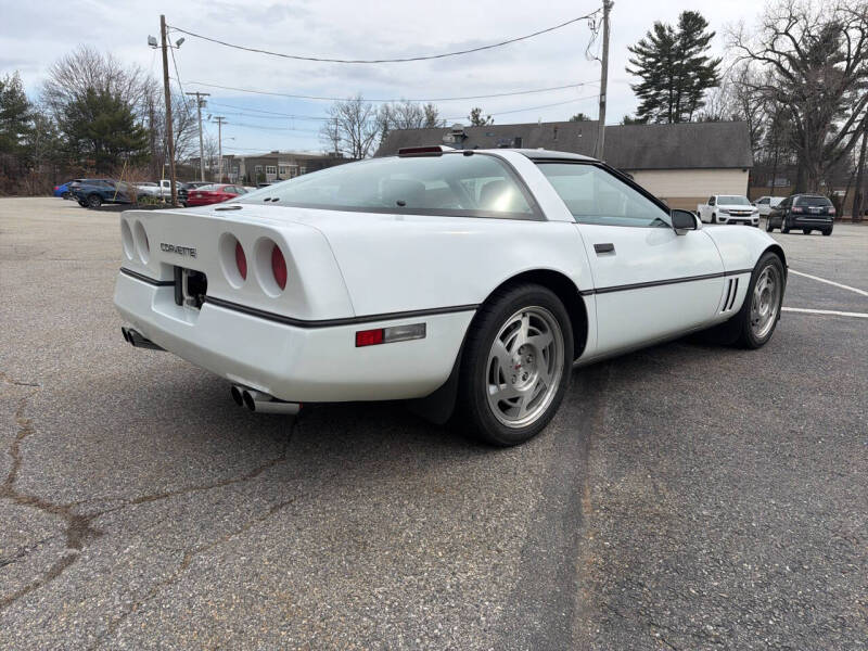 1990 Chevrolet Corvette - Photo 8