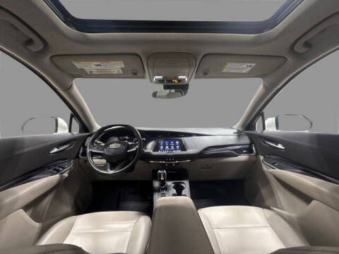 2023 Cadillac XT4 Luxury