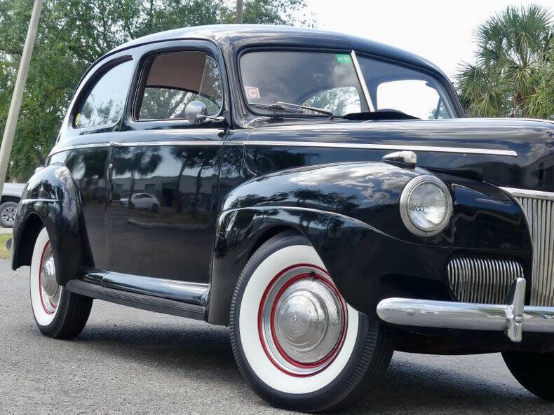 1941 Ford Deluxe