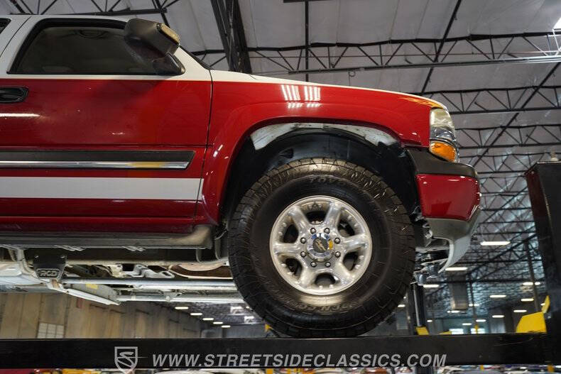 2004 Chevrolet Suburban