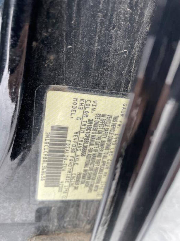 2011 Nissan Versa 1.8 SL