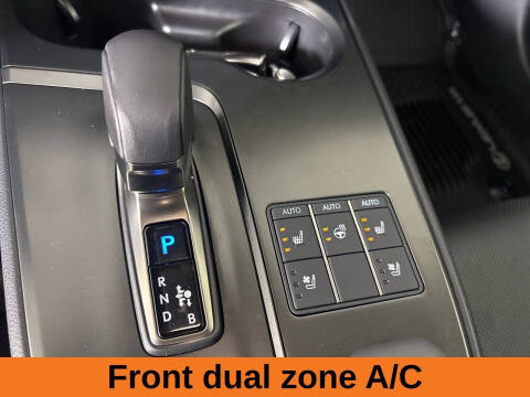 2025 Lexus UX 300h Premium