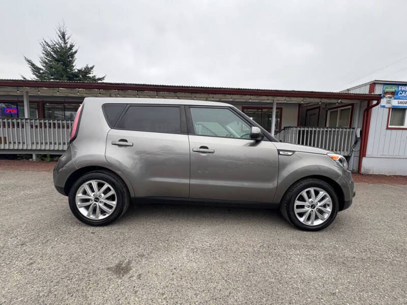2017 Kia Soul +