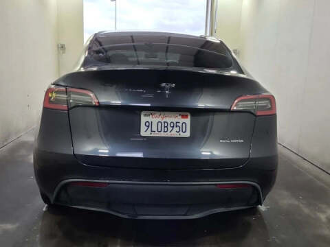 2024 Tesla Model Y Long Range