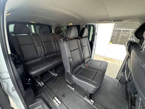2016 Mercedes-Benz Metris Passenger
