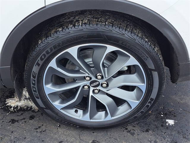 2021 Lincoln Nautilus Reserve