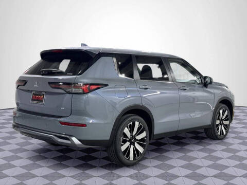 2026 Mitsubishi Outlander SE