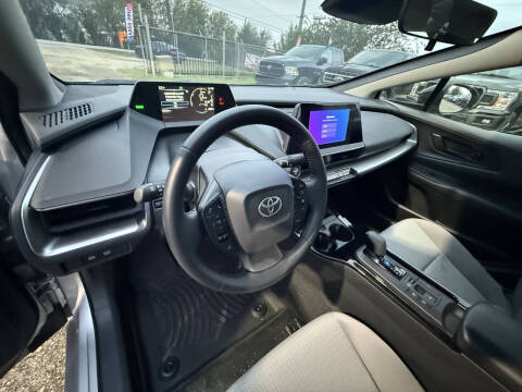 2024 Toyota Prius LE