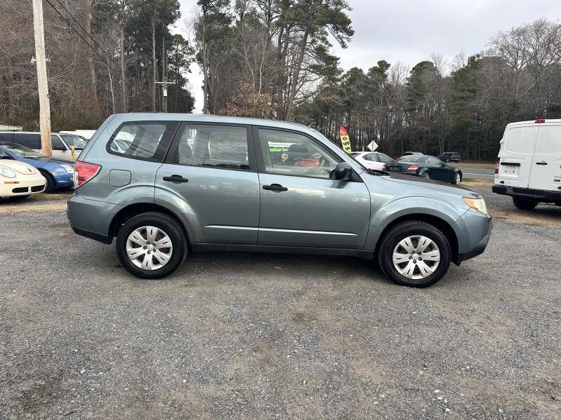 2010 Subaru Forester X photo 7